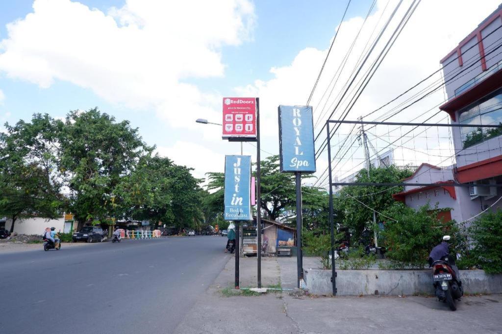Reddoorz Near Rsud Kota Mataram Hotel Exterior photo