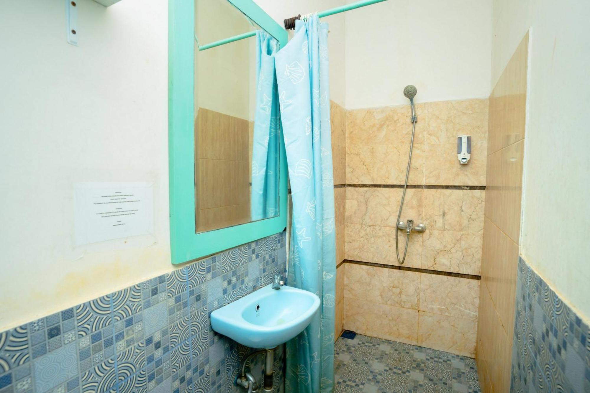 Reddoorz Near Rsud Kota Mataram Hotel Exterior photo